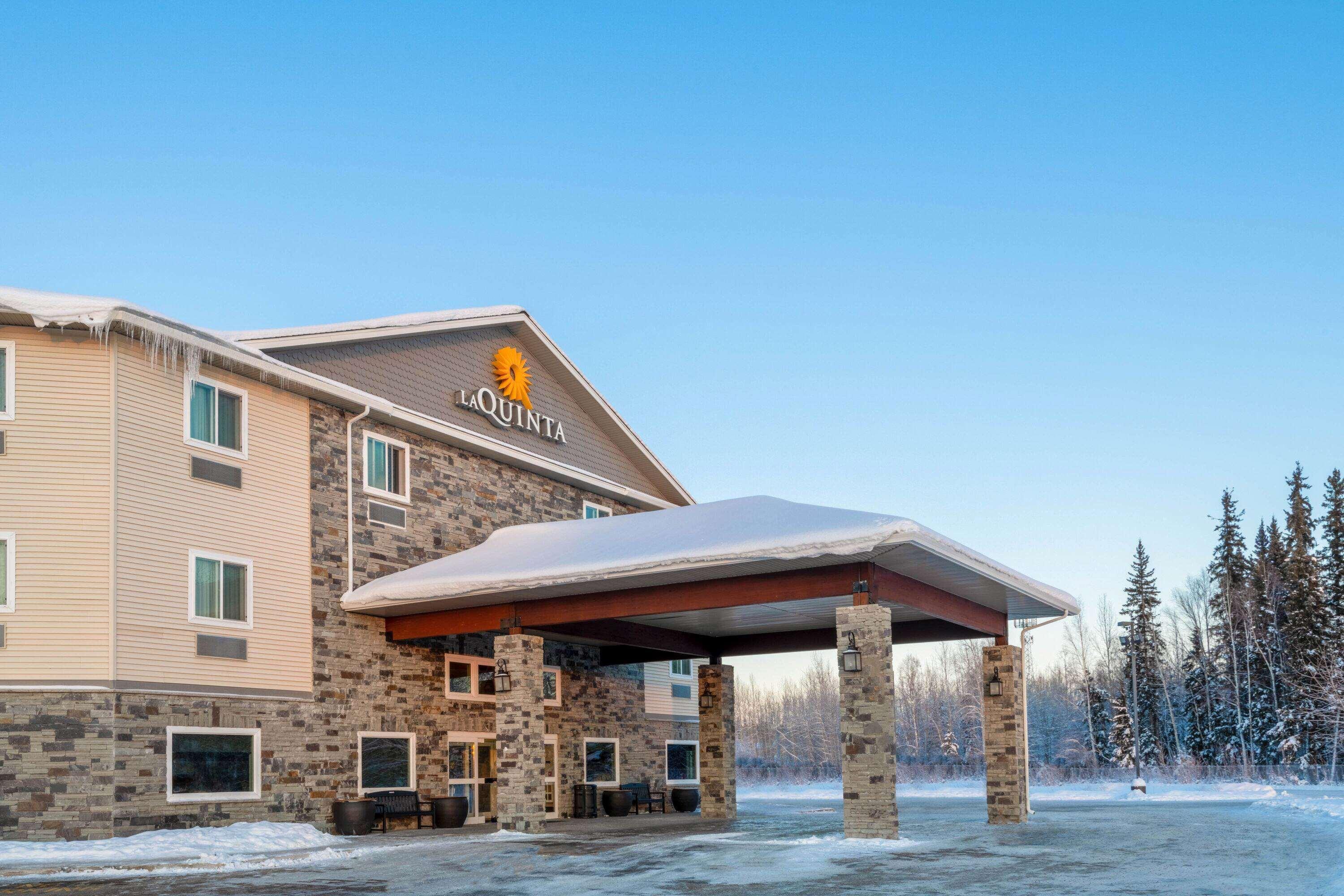 La Quinta By Wyndham Fairbanks Airport Hotell Exteriör bild