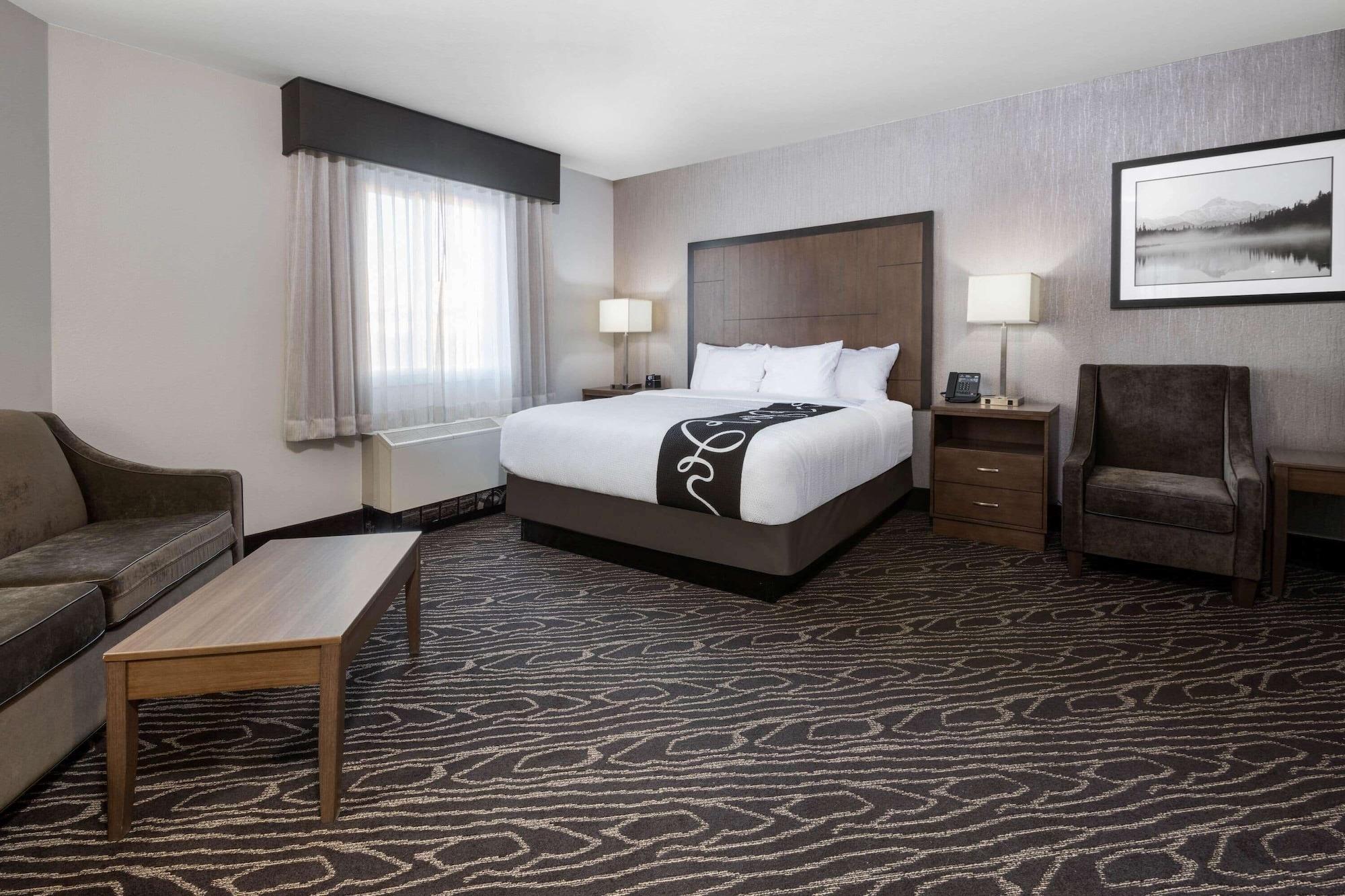 La Quinta By Wyndham Fairbanks Airport Hotell Exteriör bild