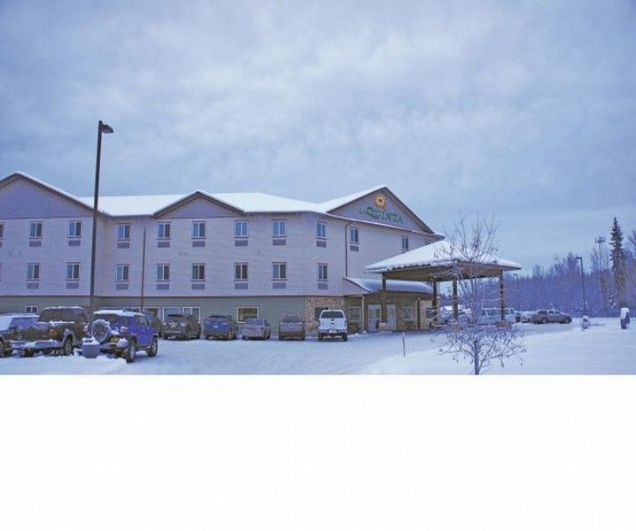 La Quinta By Wyndham Fairbanks Airport Hotell Exteriör bild