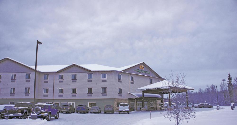 La Quinta By Wyndham Fairbanks Airport Hotell Exteriör bild